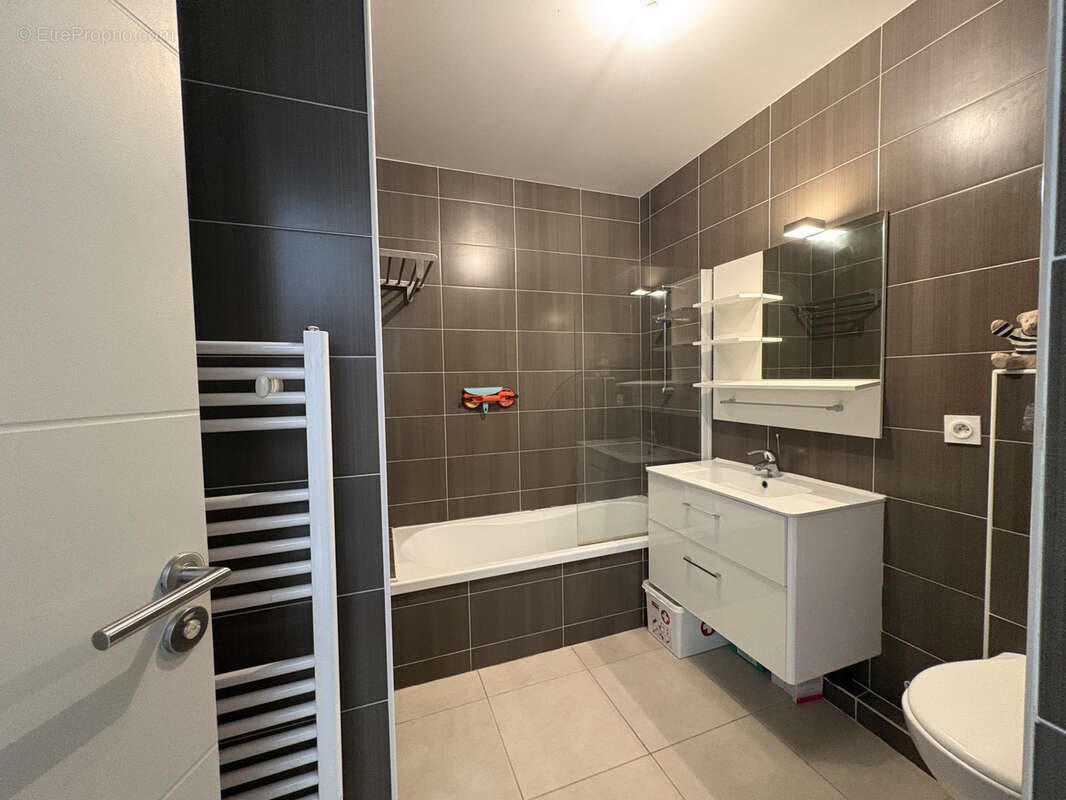 Appartement à SAINT-CYR-SUR-MER