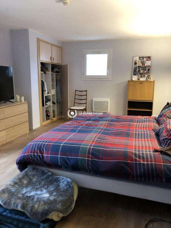 Commerce à LA FARLEDE