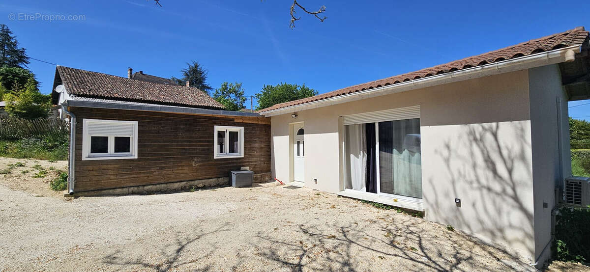 Maison à SAINT-GERMAIN-DU-SALEMBRE