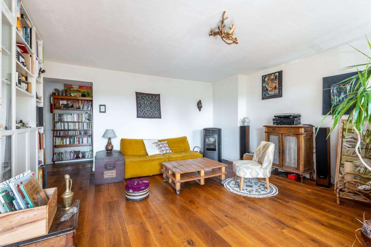 Appartement à QUINCIEUX