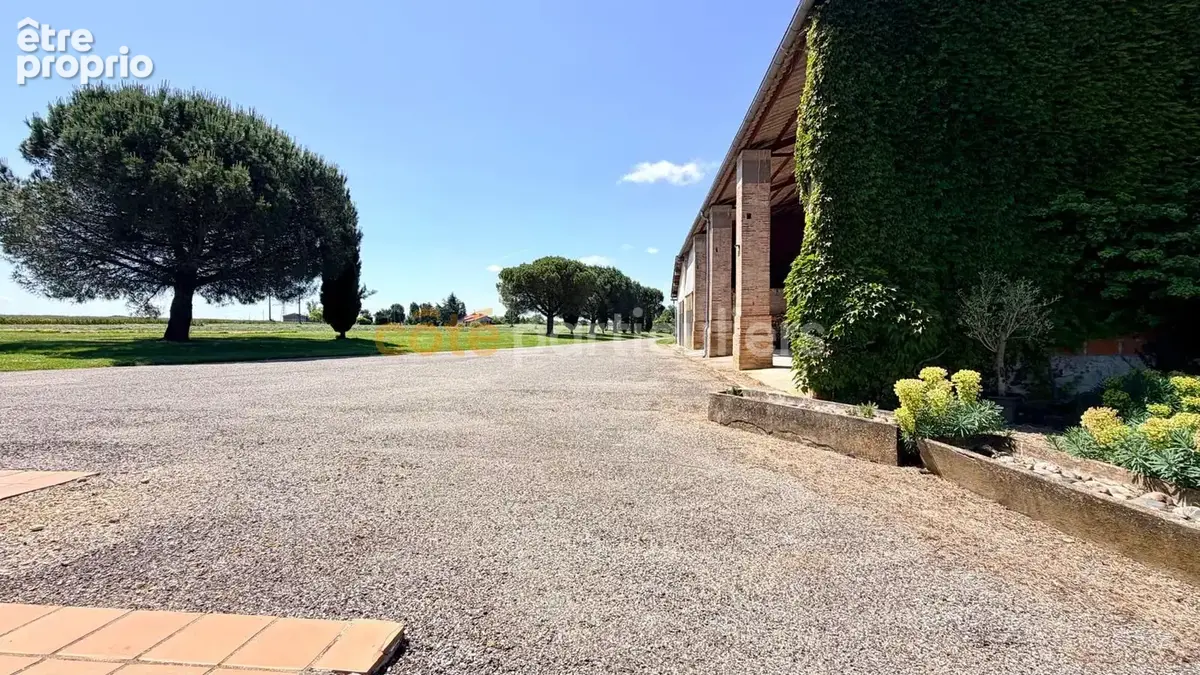 OCCITANIE  MONTAUBAN Maison Saint Sardos 7 pièce(s) 280 m2 - photo 12