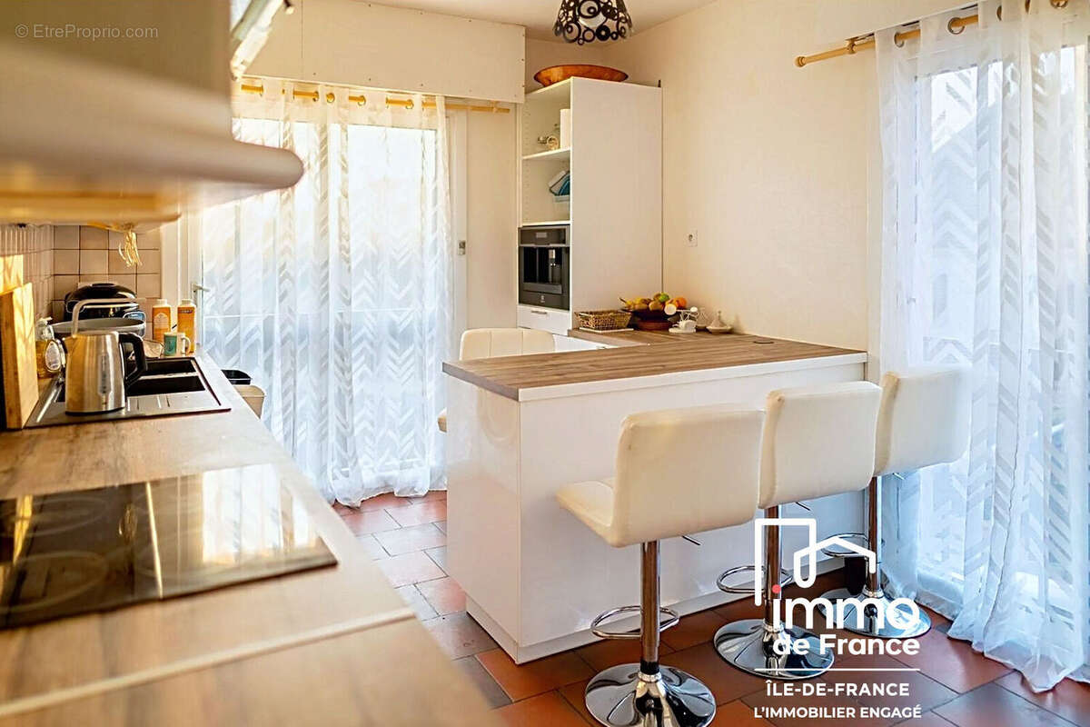 Maison de 237 m² 6 chambres - photo 5