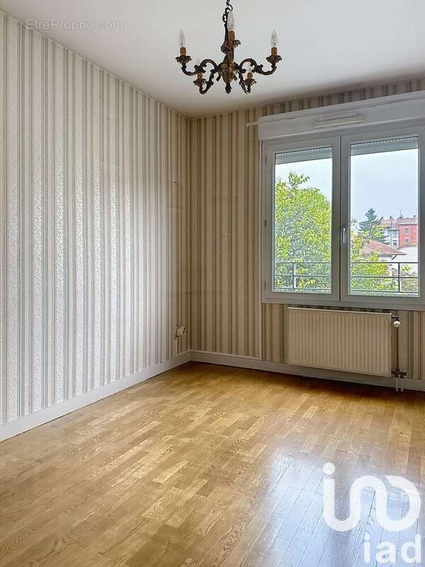 Photo 5 - Appartement à VILLEURBANNE