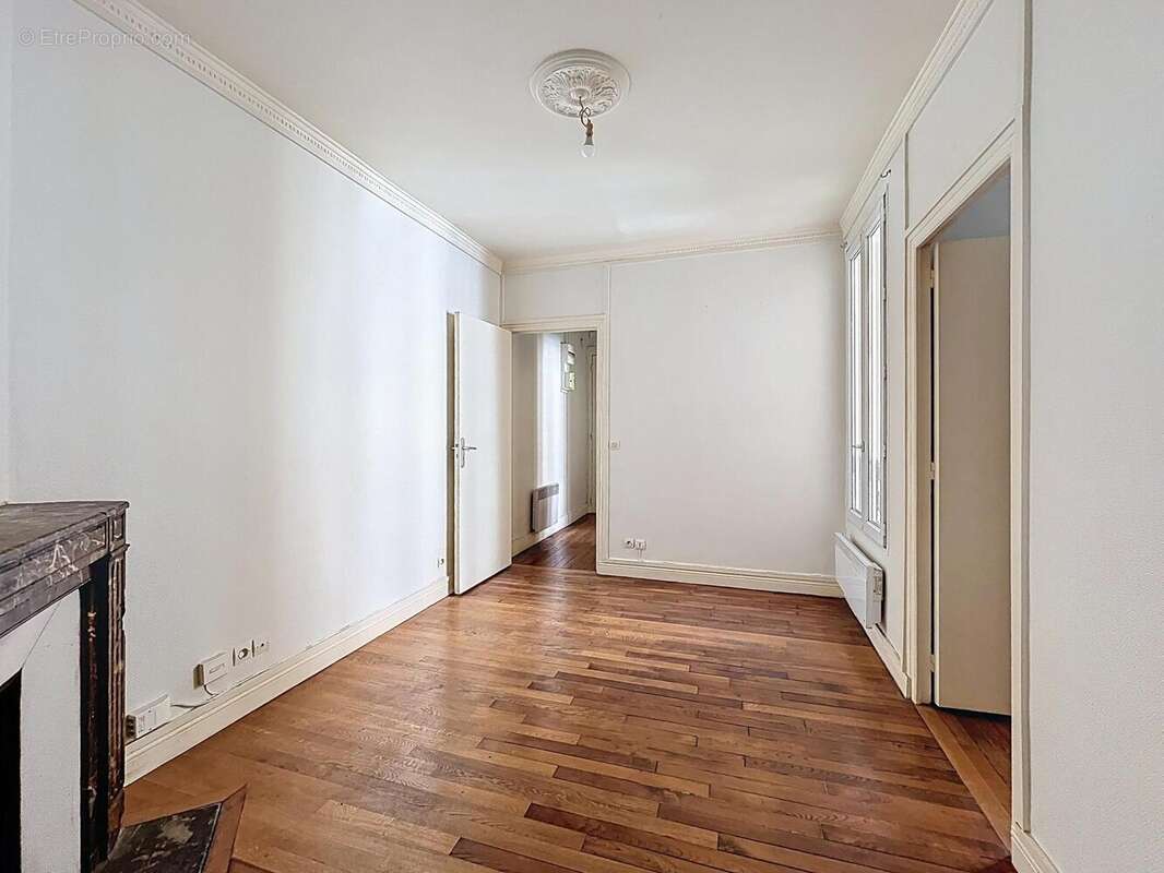 Photo 4 - Appartement à PARIS-18E