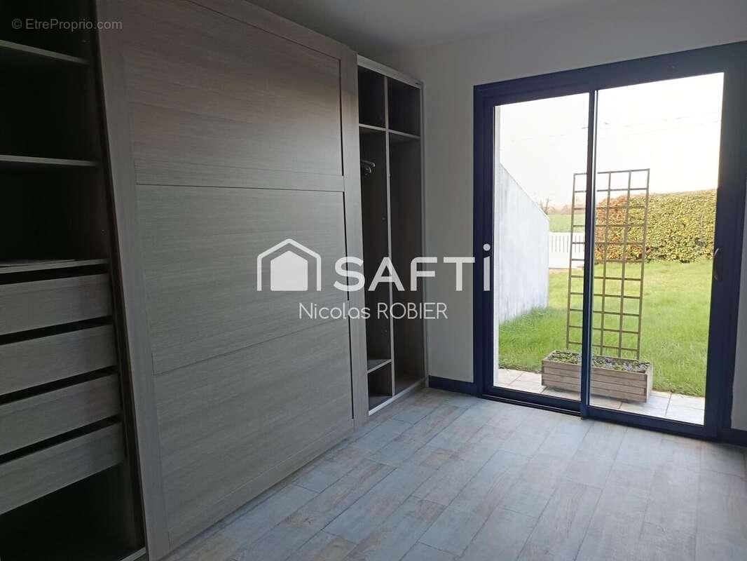 Photo 6 - Maison à VOUILLE