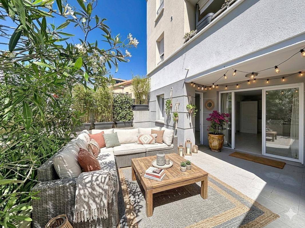 Appartement à MANDELIEU-LA-NAPOULE