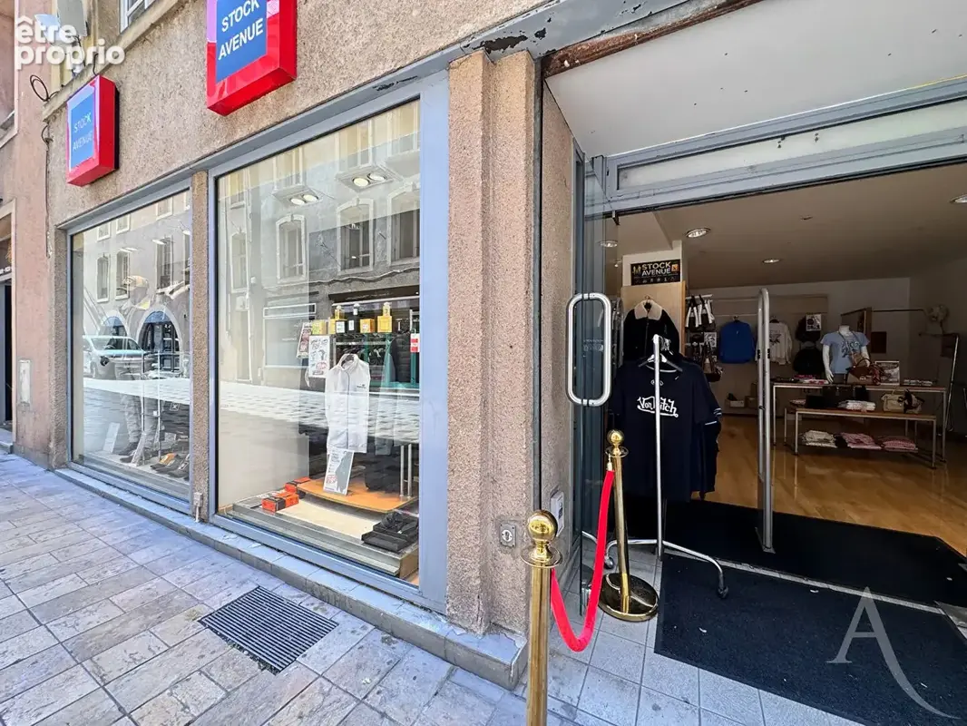 Local Commercial + caves - emplacement stratégique coeur de ville Thionville - photo 11