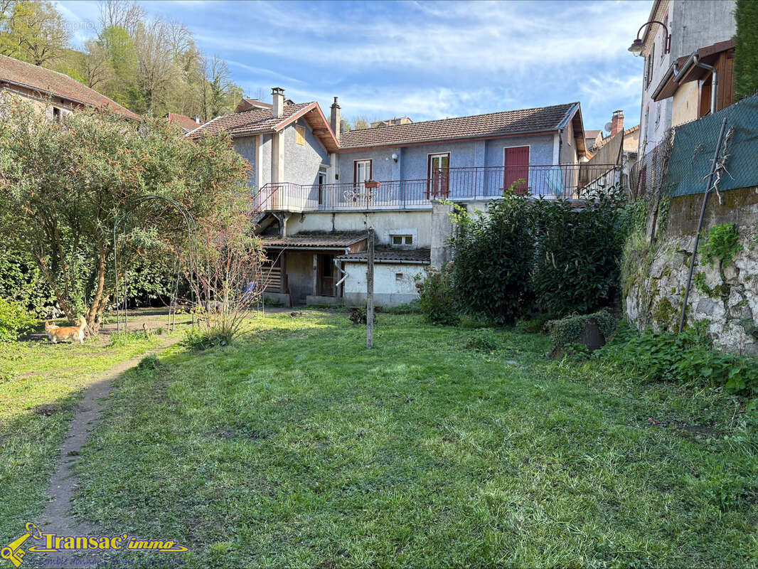 Maison à OLLIERGUES