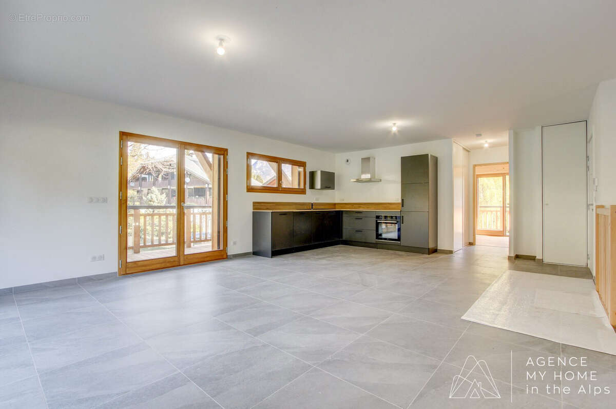Appartement à ESSERT-ROMAND