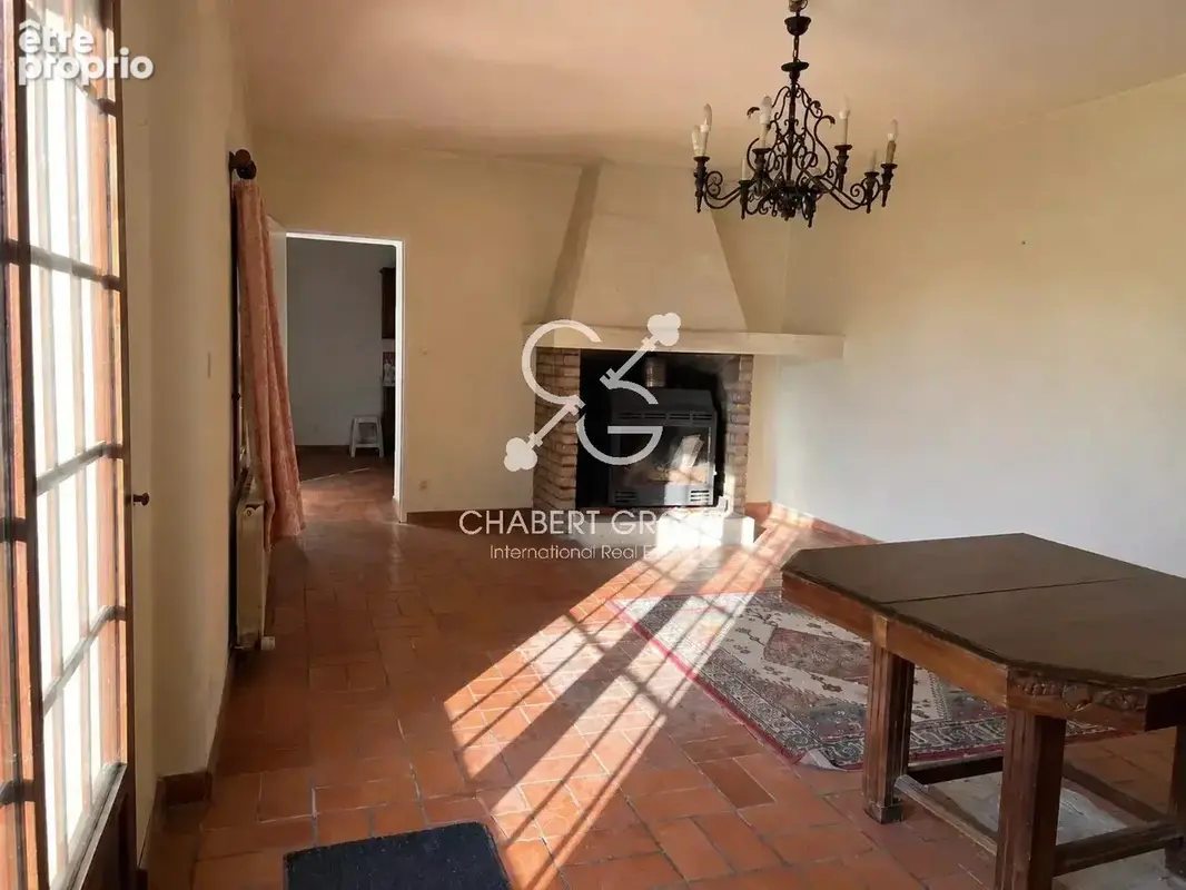 Sénas – mas provençal – 6 pièces – 164 m² habitables – terrain 2,3 ha – 218 m² avec annexes - photo 8