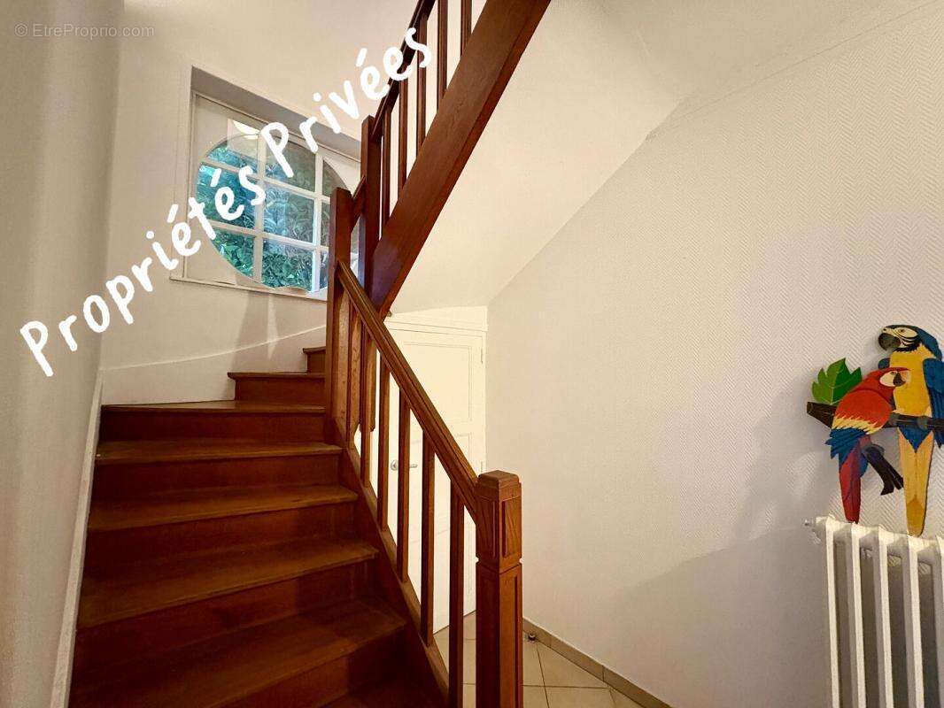 Maison  11 pièce(s) 125483 m2 - photo 9