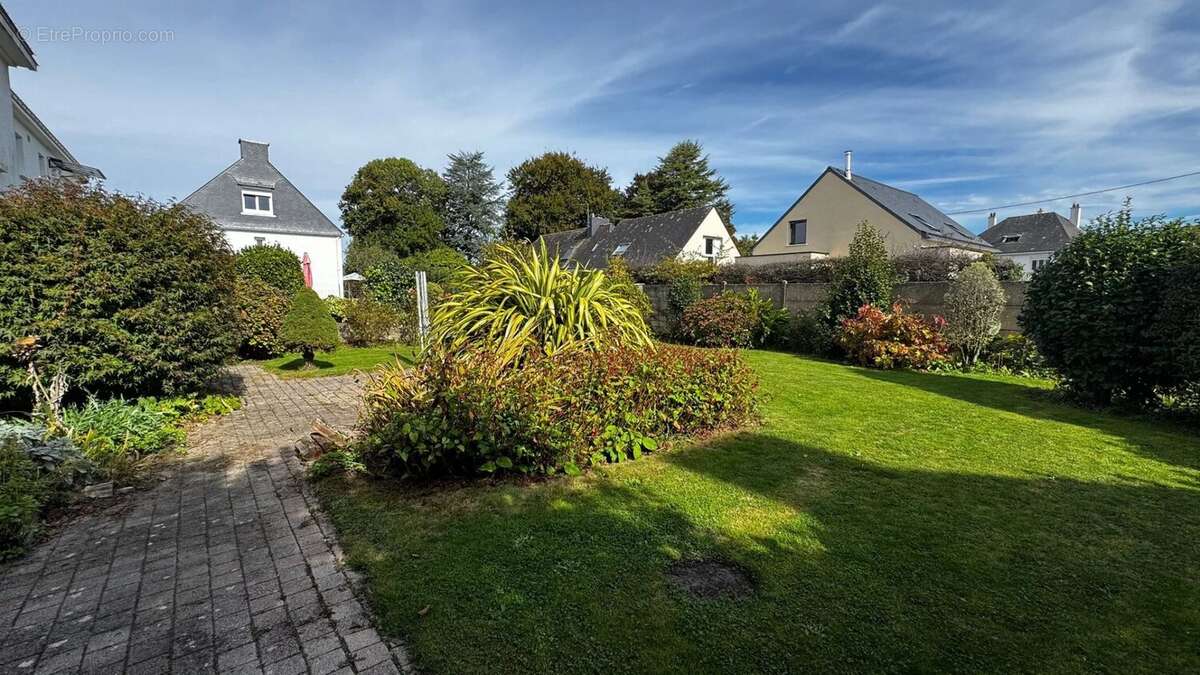 Maison à GRAND-CHAMP