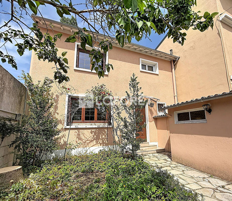 Maison à CHAMPIGNY-SUR-MARNE