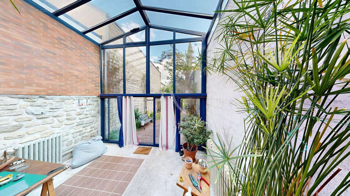 Maison à LES MUREAUX
