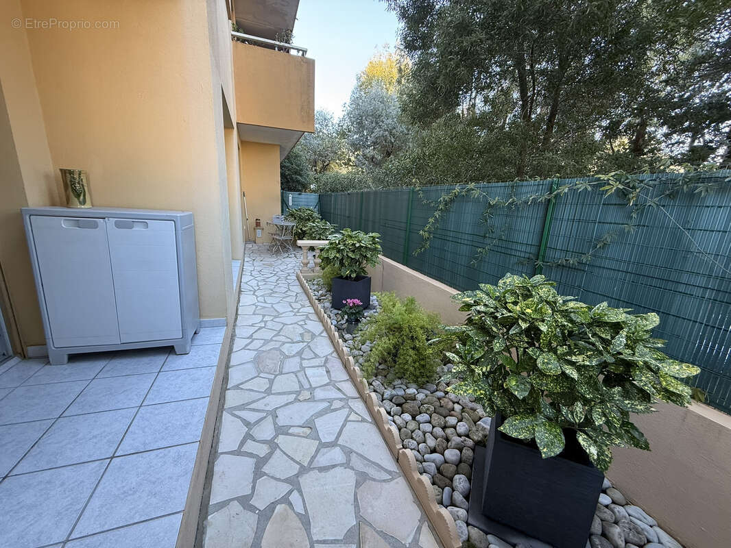 Appartement à MANDELIEU-LA-NAPOULE