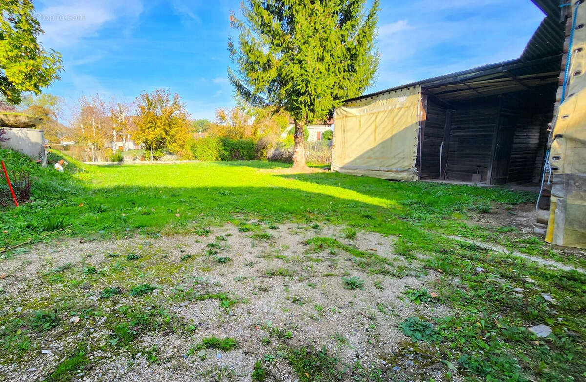 Terrain 712 m² à Reignier  - photo 2