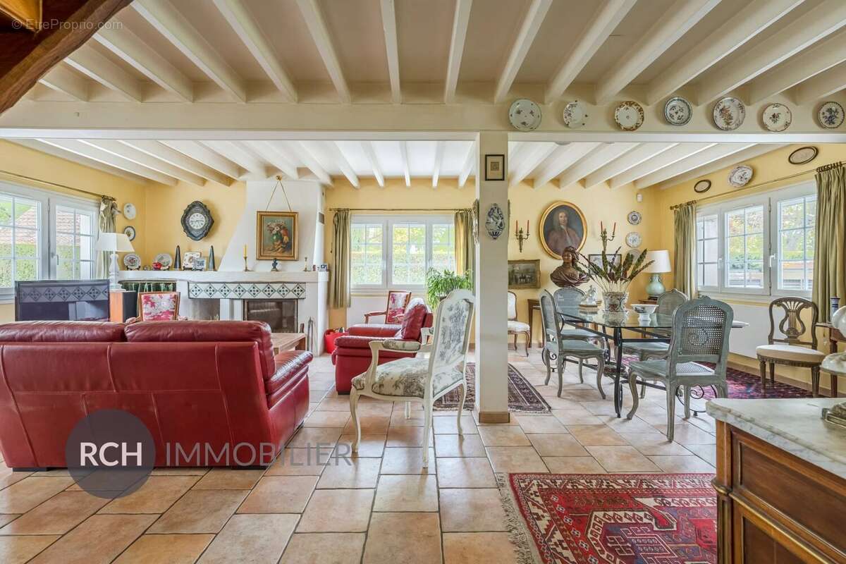 Maison à VILLIERS-SAINT-FREDERIC