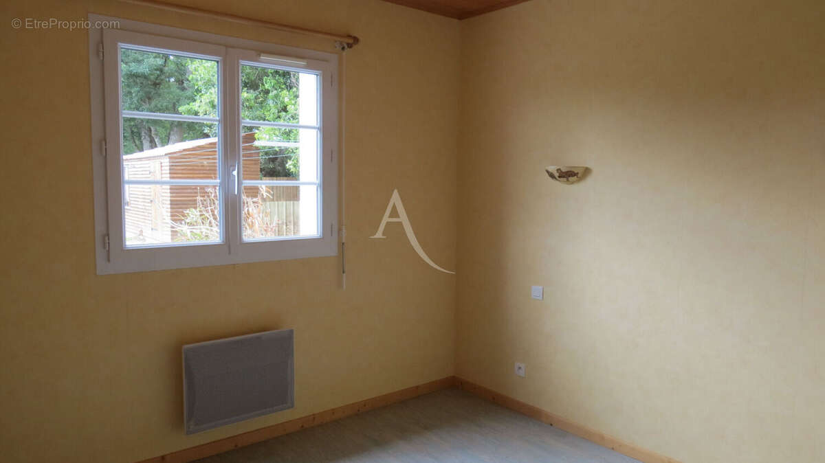 Maison à GROSBREUIL