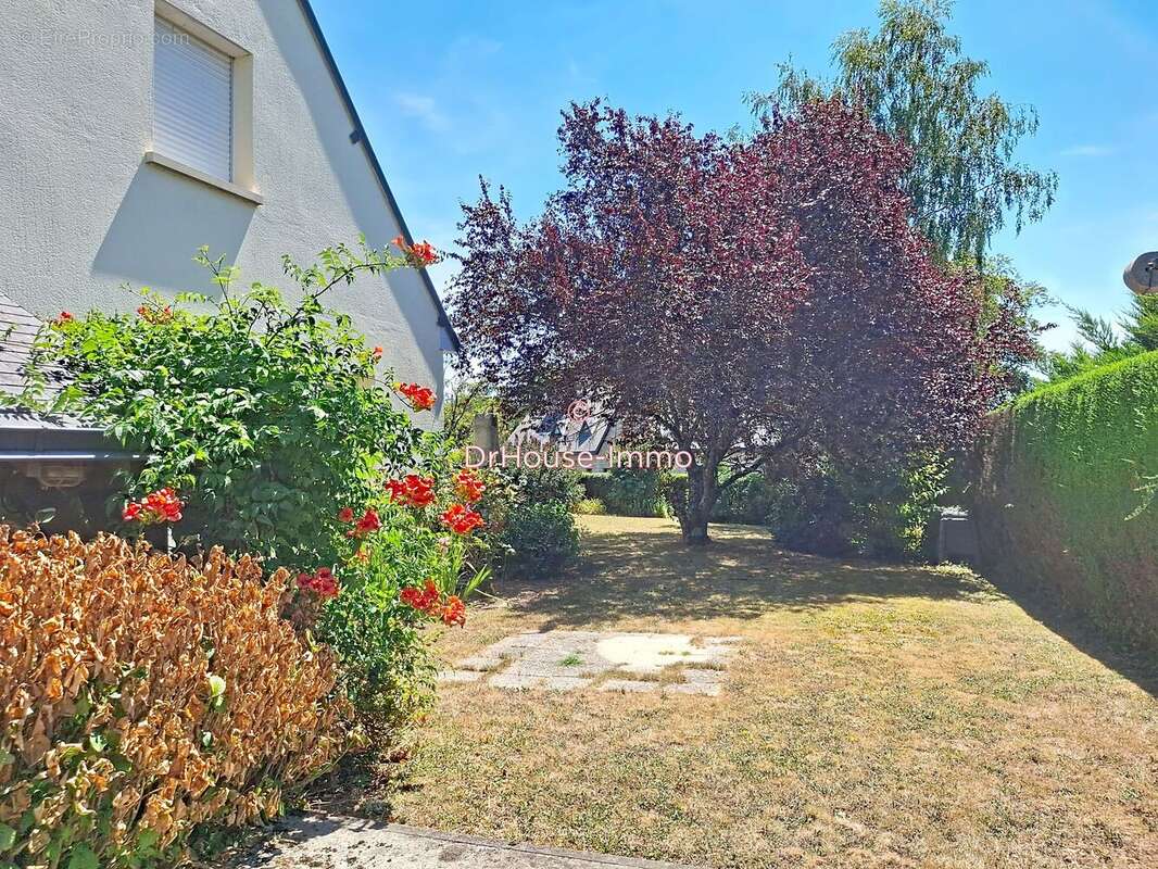 Maison 150 m² à Le Val-Saint-Pere  - photo 23