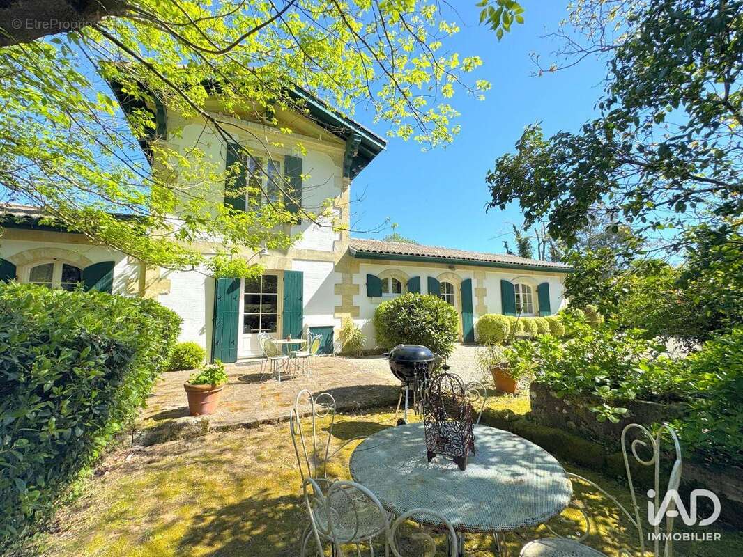 Photo 2 - Maison à SAINT-GEORGES-DE-DIDONNE