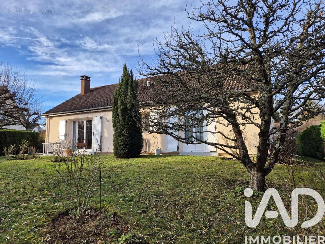 Photo 3 - Maison à RUBELLES