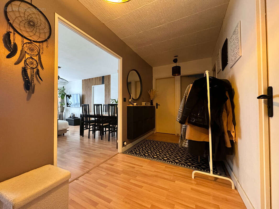 Appartement à SAINT-GRATIEN