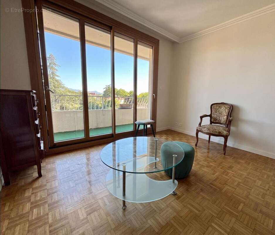 Appartement 65 m² à Romans-Sur-Isere  - photo 5