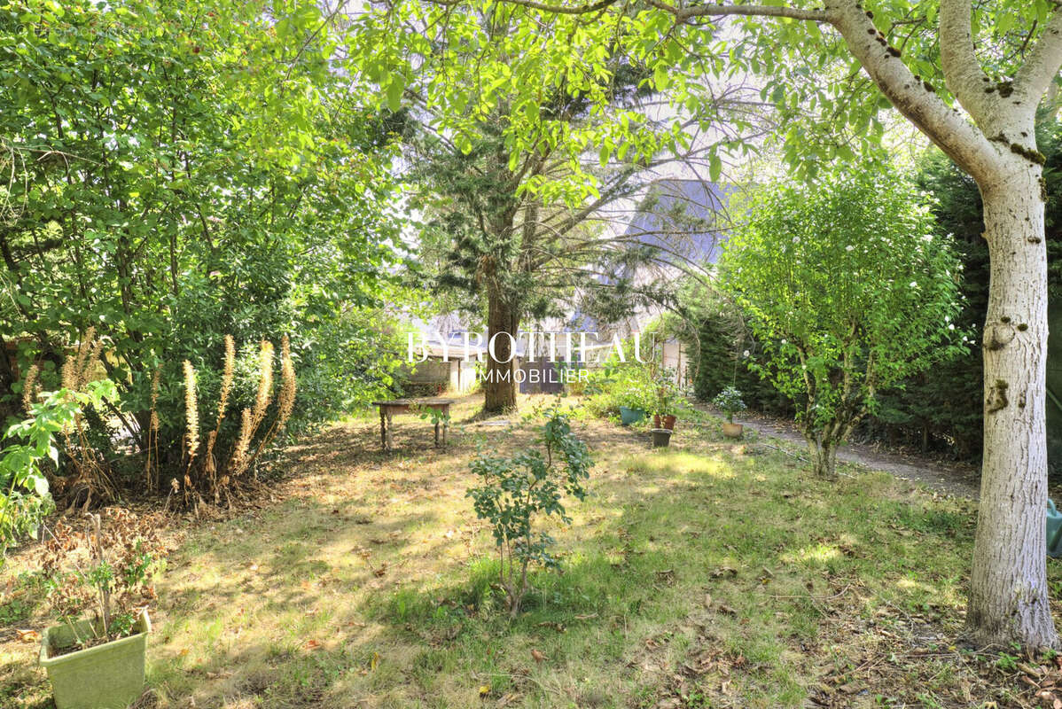Maison 125 m² à Sceaux-D'anjou  - photo 6
