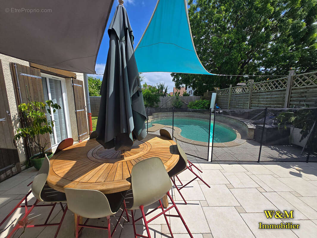 Maison à RIS-ORANGIS