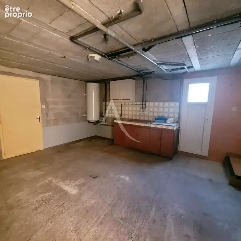 Maison  - Saint-Avaugourd-des-Landes - 93 m² avec sous-sol - photo 13