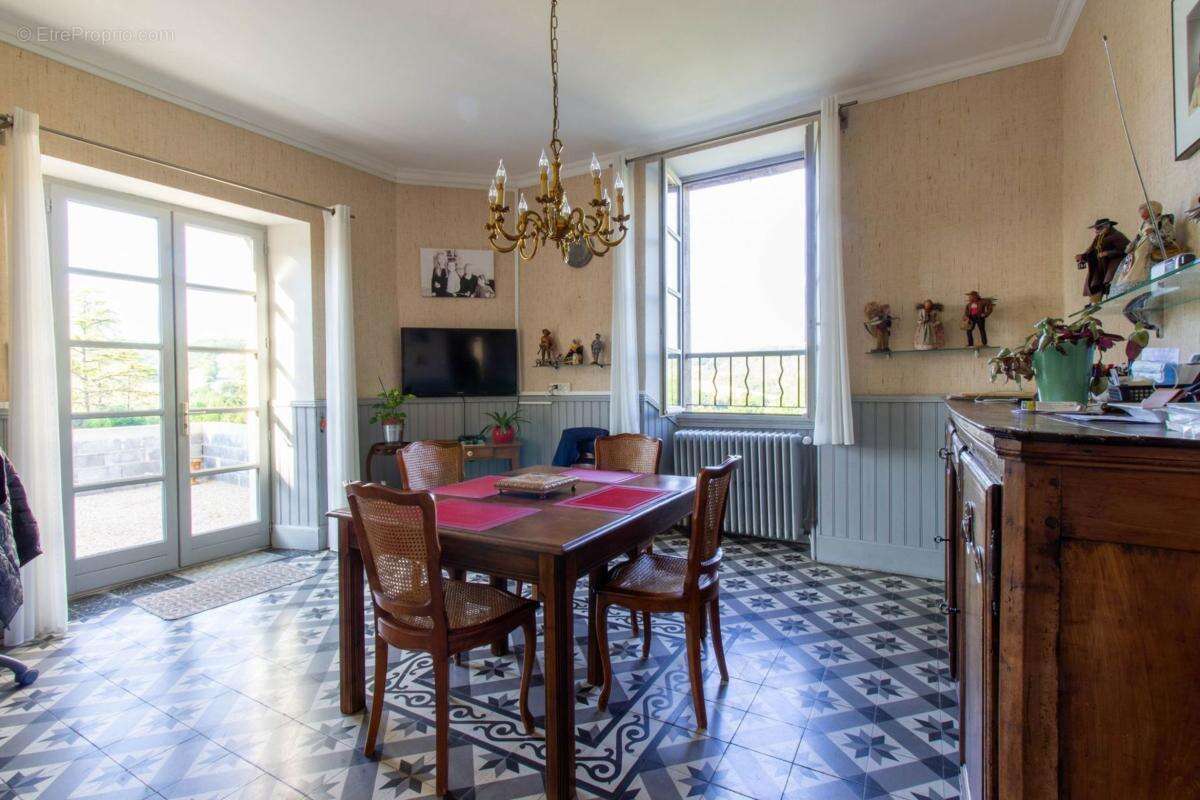 Maison à CORDES-SUR-CIEL