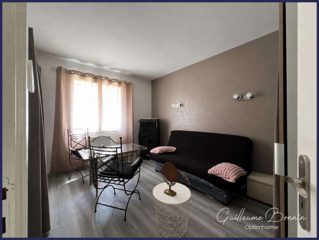 Maison à vendre 5 pièces de 129m², 3 chambres, suite parentale, SPA, garages - DPE C - secteur calme à NOUAILLÉ-MAUPERTUIS 86340 - photo 12