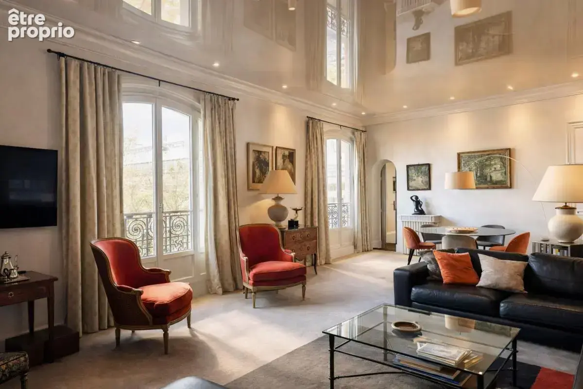 Appartement à PARIS-16E