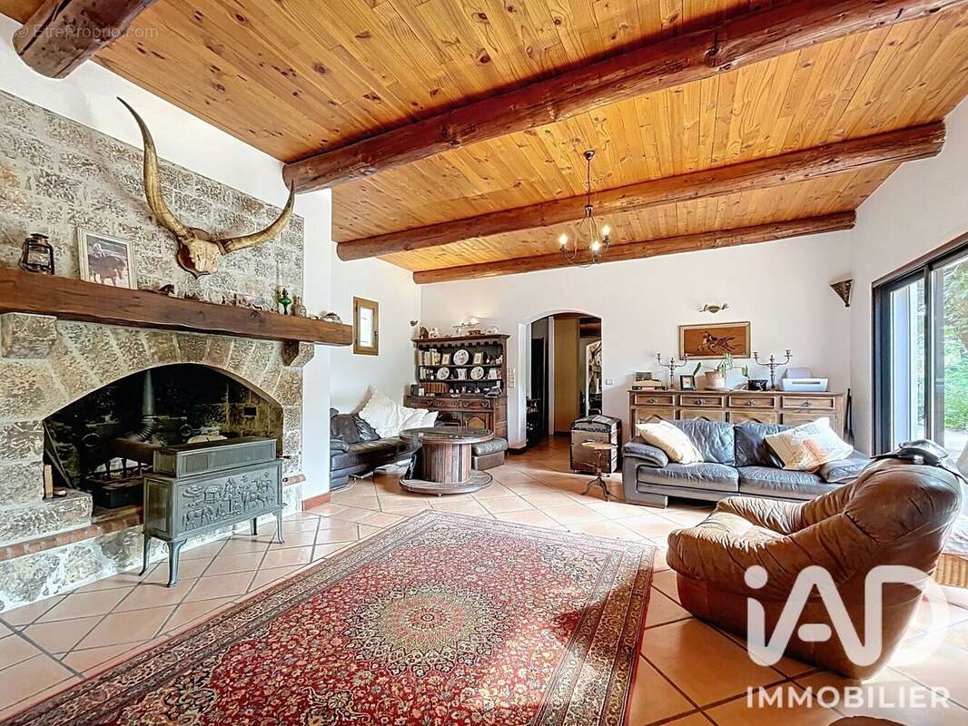 Maison 198 m² à Fayence  - photo 3