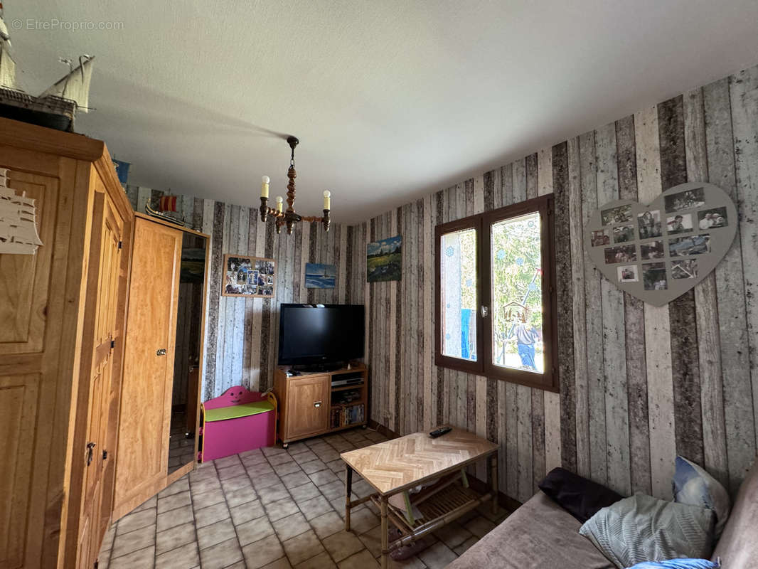 Maison à SAINT-JEAN-DE-BRAYE