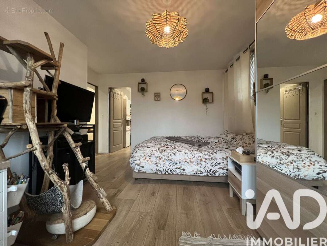 Photo 5 - Maison à NANTEUIL-LES-MEAUX