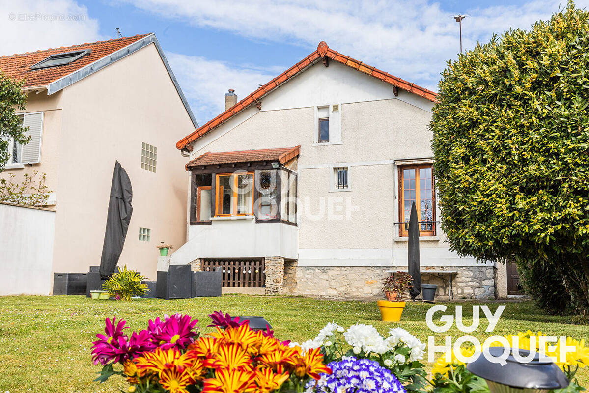 Maison à ATHIS-MONS