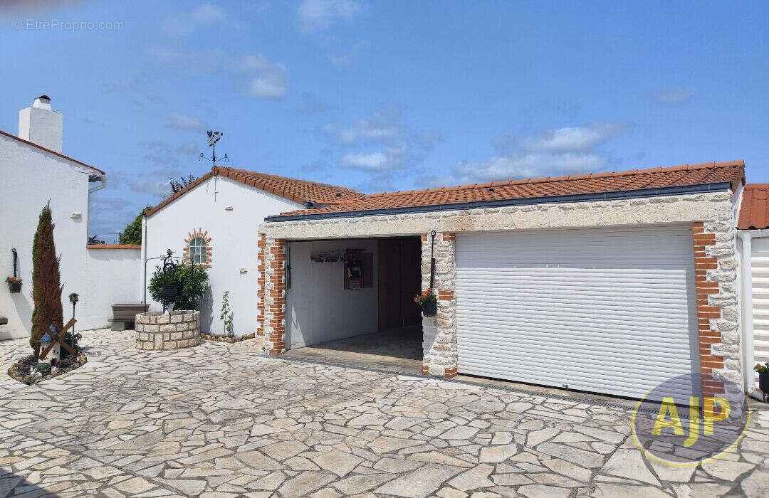 Maison à L&#039;AIGUILLON-SUR-MER