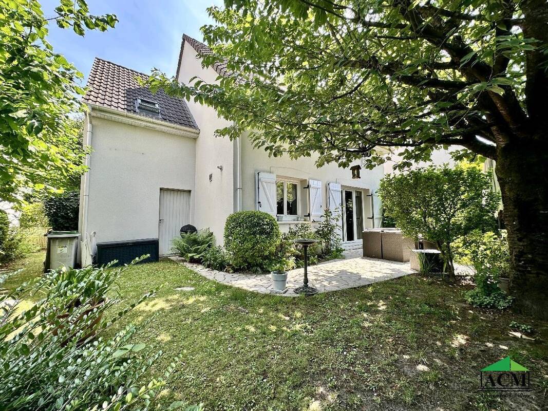 Maison à MERY-SUR-OISE