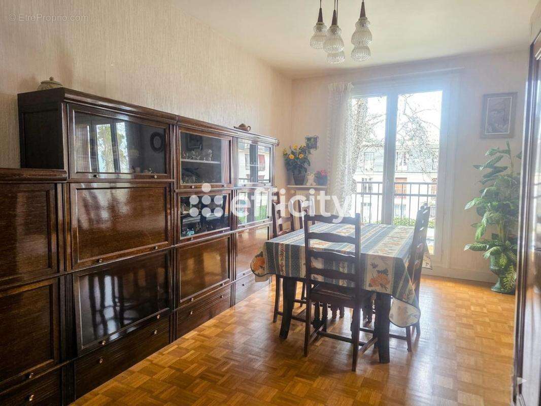 Appartement à RAMBOUILLET
