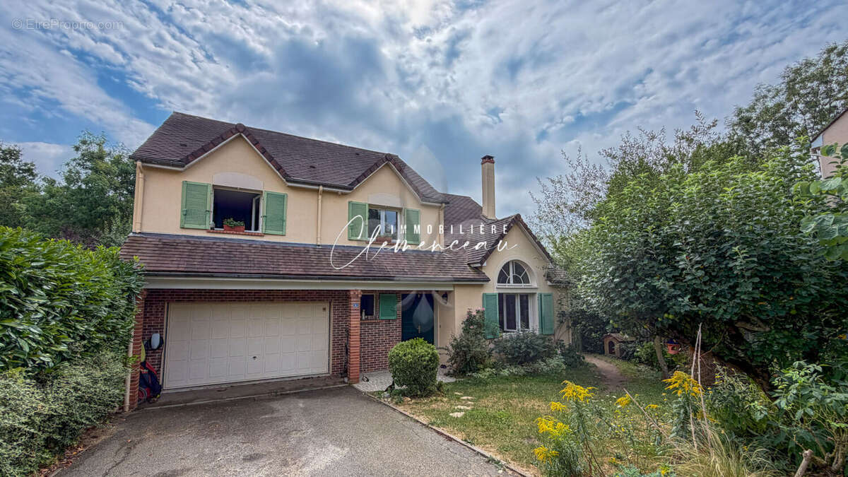 Maison familiale Medan - 176 m² - photo 14
