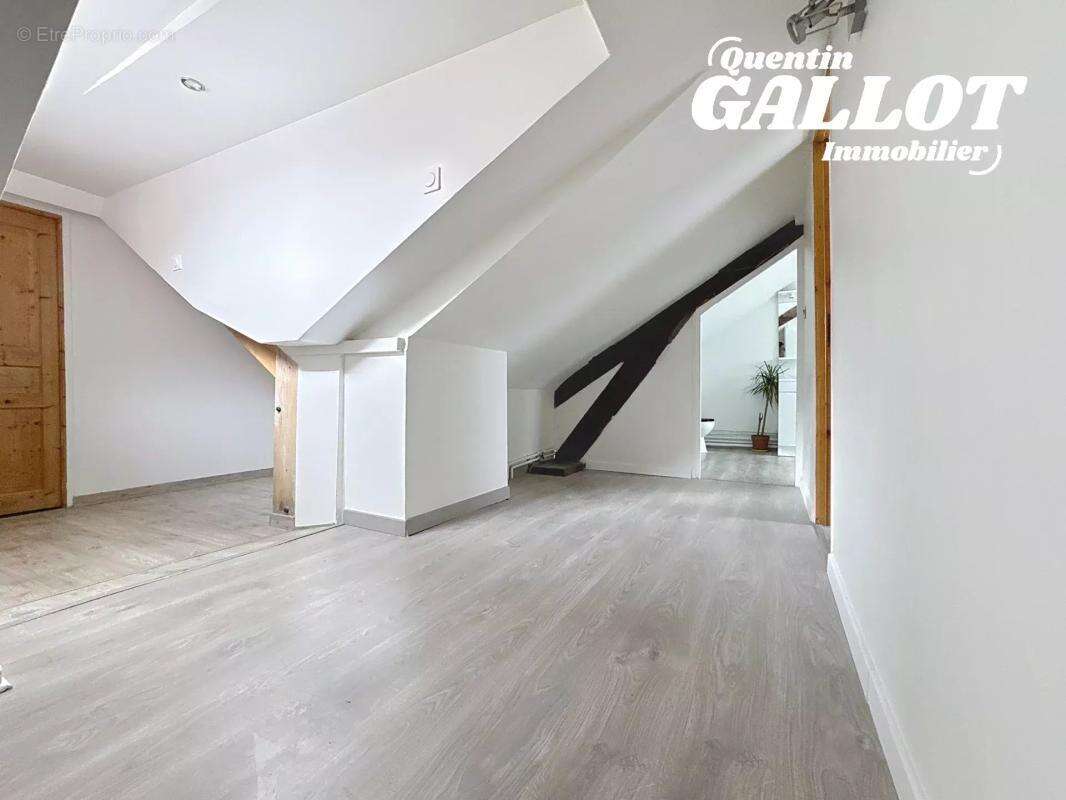 Maison à SAINT-PIERRE-BROUCK