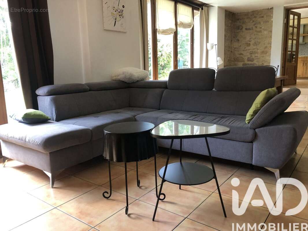 Maison 298 m² à Lissac-Et-Mouret  - photo 8