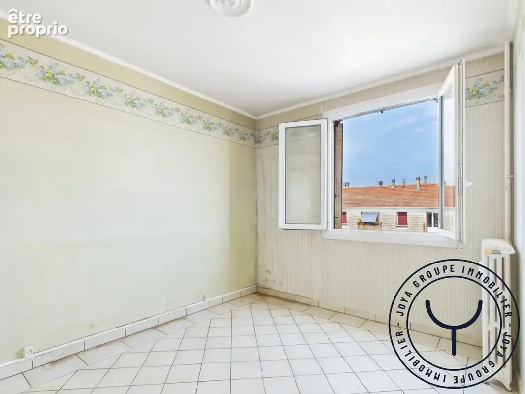 Appartement 3 pièces 59 m² à vendre à La Chapelle-Saint-Luc (10600) - photo 6