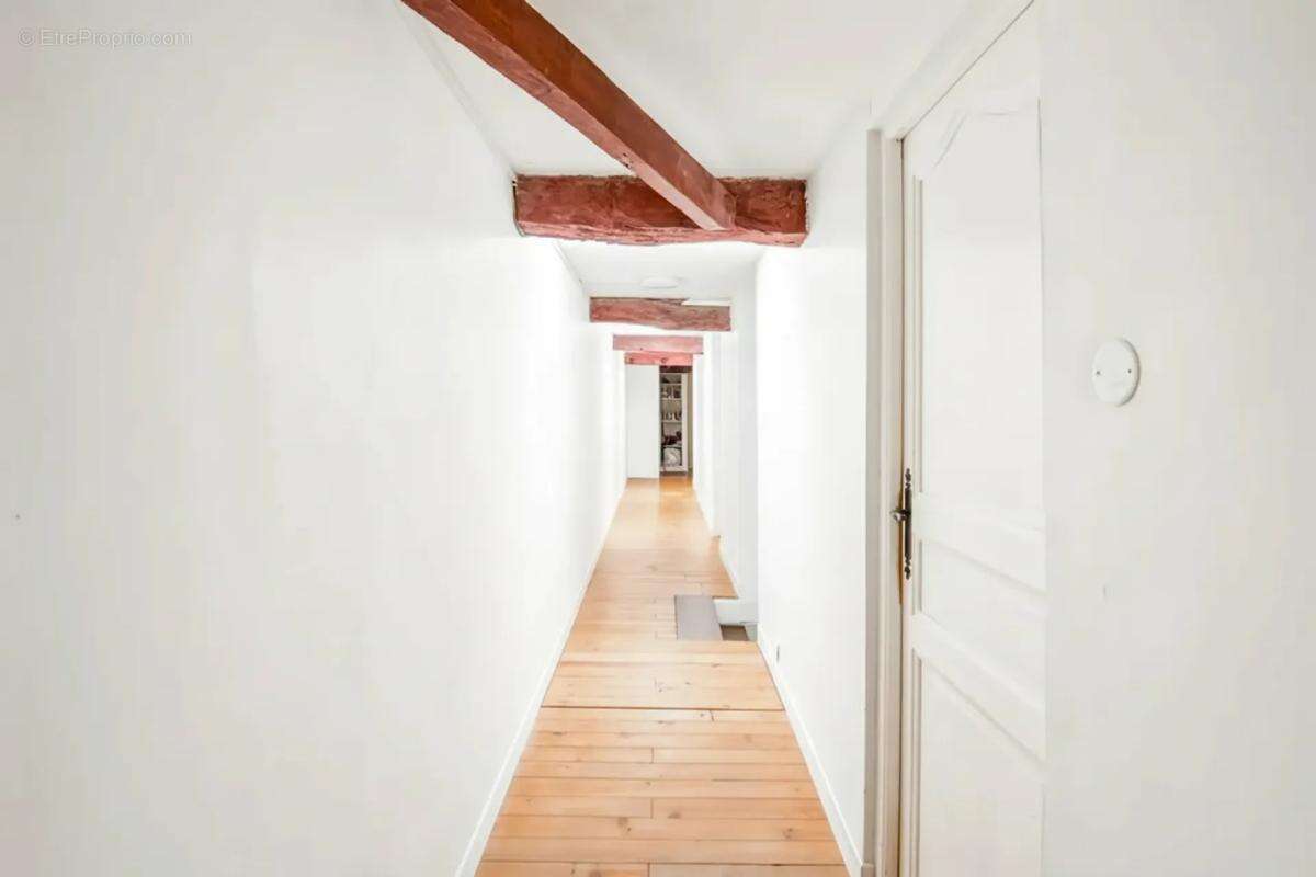 Maison charentaise sur 5625m², rénovation possible - photo 18