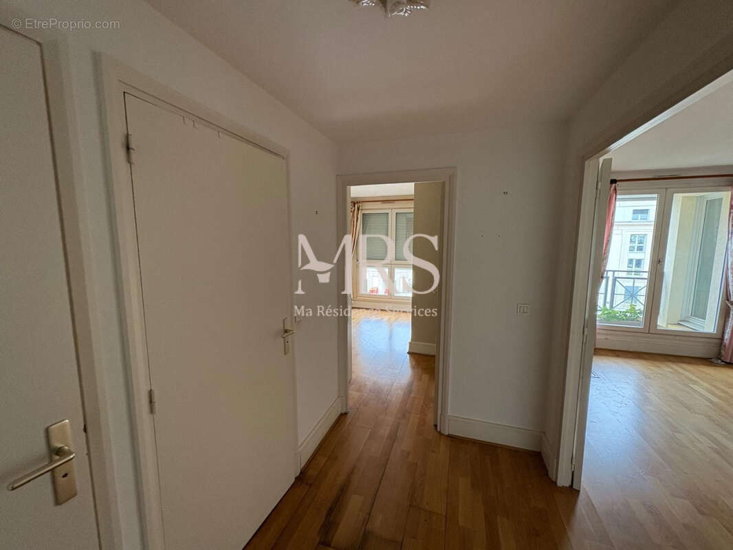 Appartement à VERSAILLES