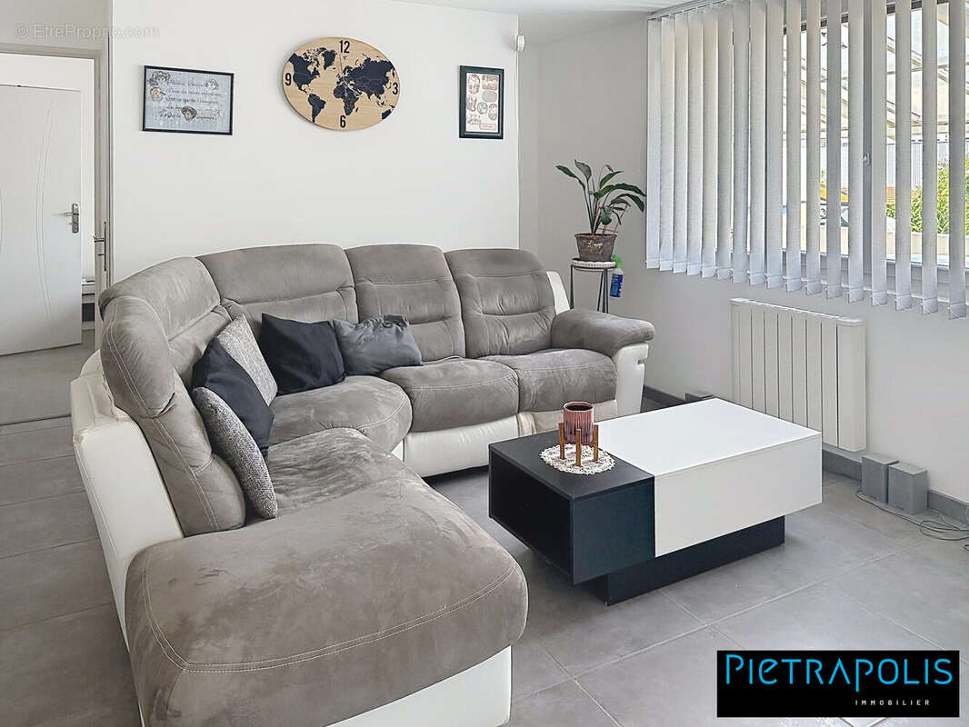 Maison 148 m² à Limas  - photo 6