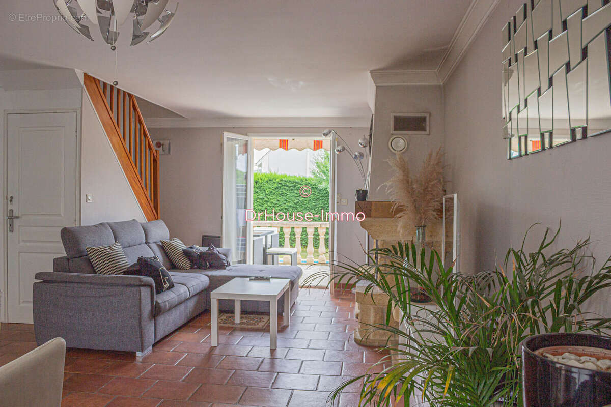 Maison à VERNOUILLET