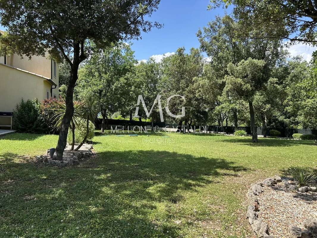 Maison à MONTAUROUX