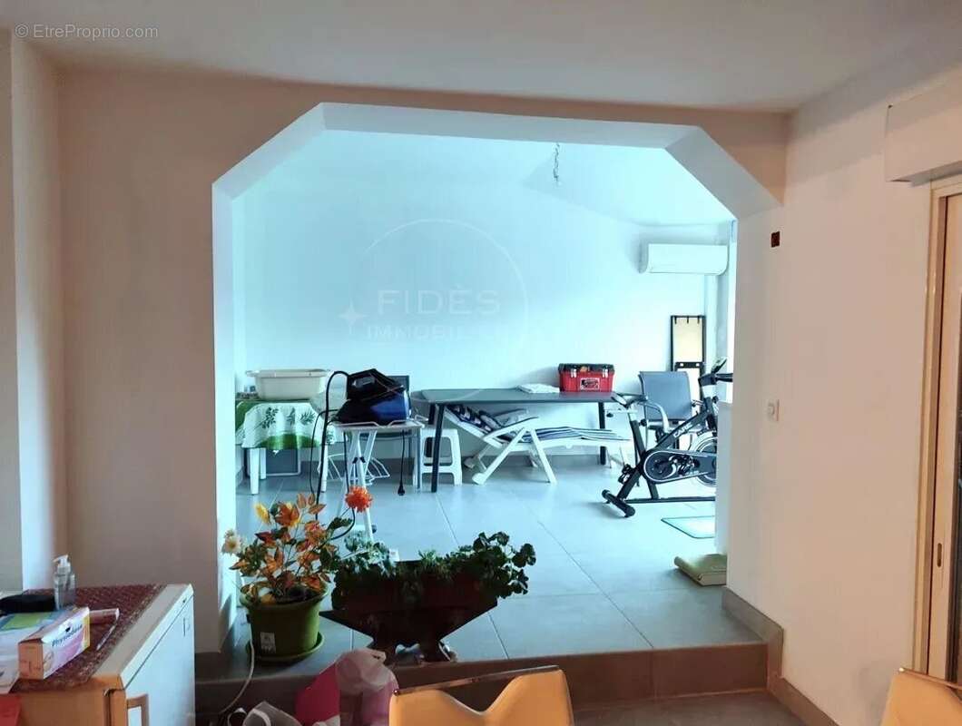 Appartement à LEVIE